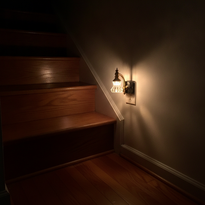 Vintage Flower Plug-In Night Light — Dusk-to-Dawn Sensor